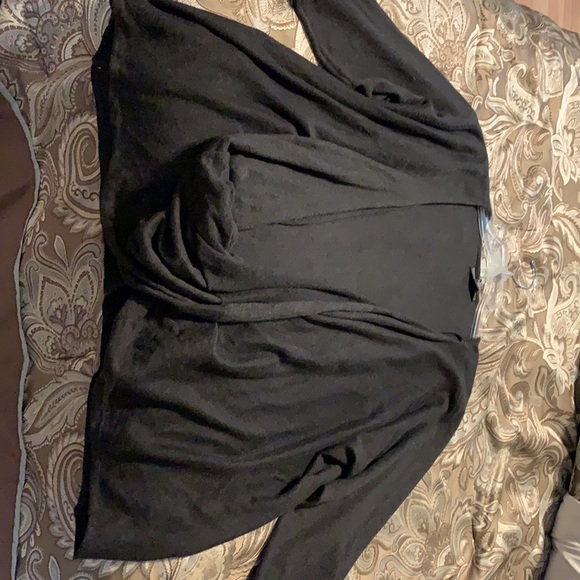 Sweater - Picture 4 of 5